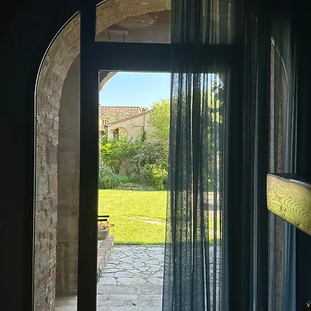 Apartment Borgo Tignano Casole d'Elsa