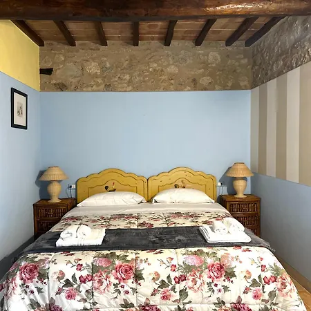 Apartment Borgo Tignano Casole d'Elsa